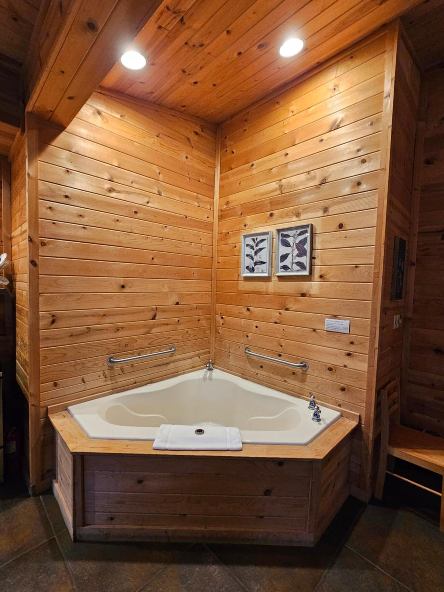 5 Min To Beaver Lake-King Bed-Fire Pit-Jetted Tub #3 Eureka Springs Exteriér fotografie